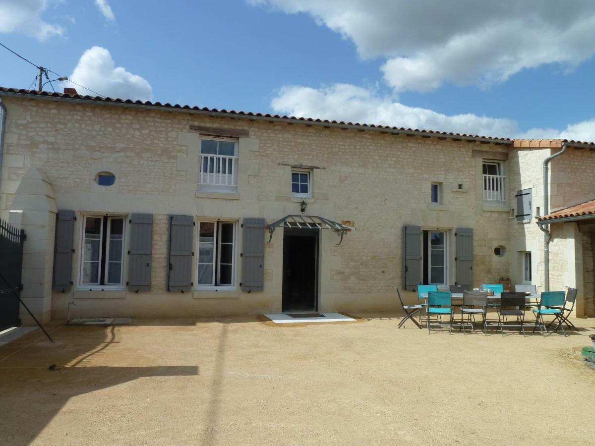 Les 3 Petits Cochons Villa Le Bouchet  ภายนอก รูปภาพ